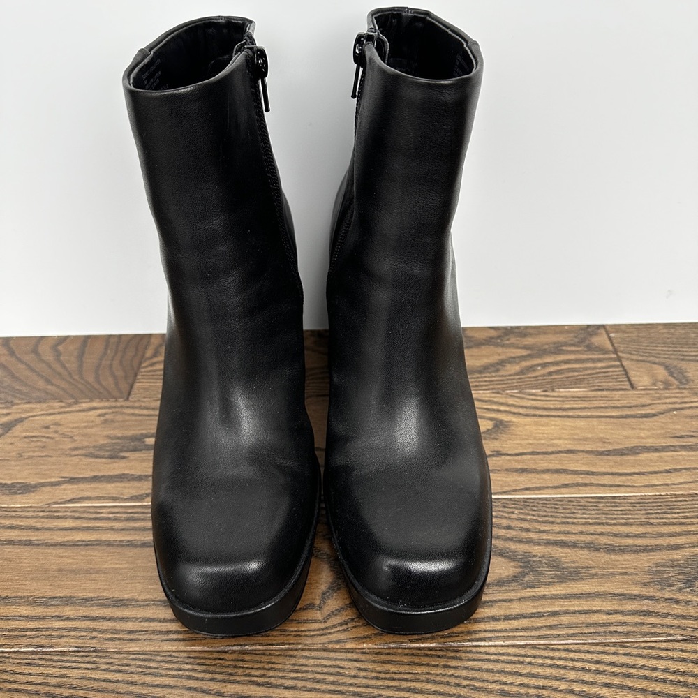 Steve Madden Black Leather Ankle Boots
